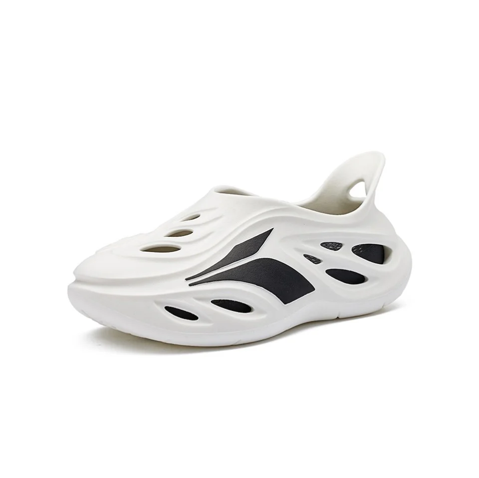 361° Swimming Whale 1 ‘Black and White' - Image 3
