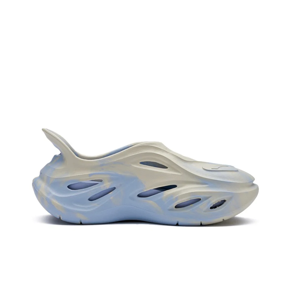 361° Swimming Whale 1 ‘Blue and Gray' - Image 2
