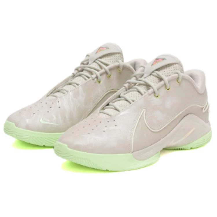 Nike LeBron 22 'Dunkman' - Image 3